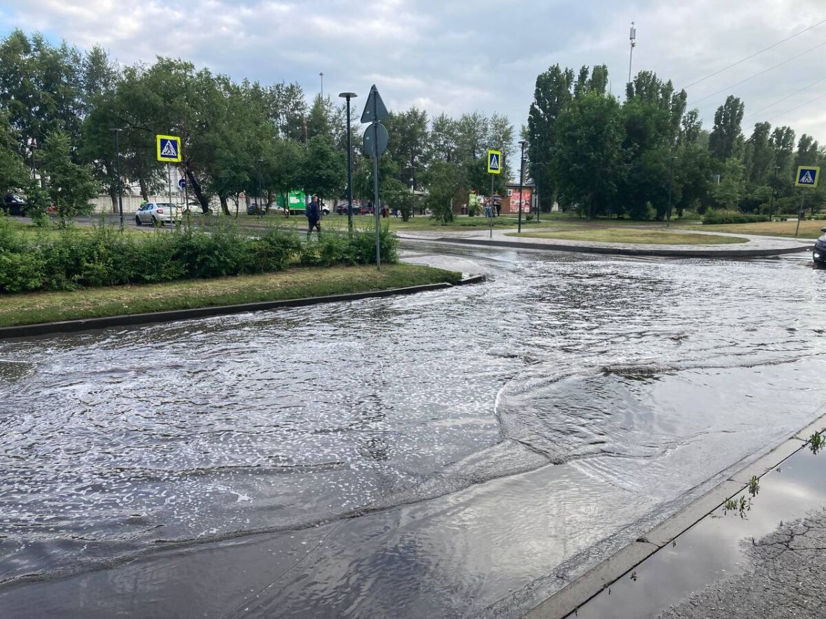 Нижегородцы пожаловались на состояние ливневой канализации после дождей - фото 1
