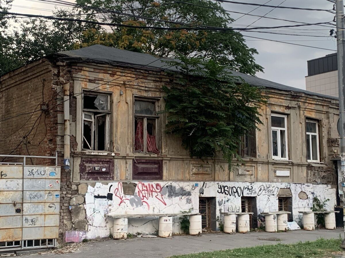 В Ростовской области снос аварийного жилья сократился в три раза за год  - фото 1