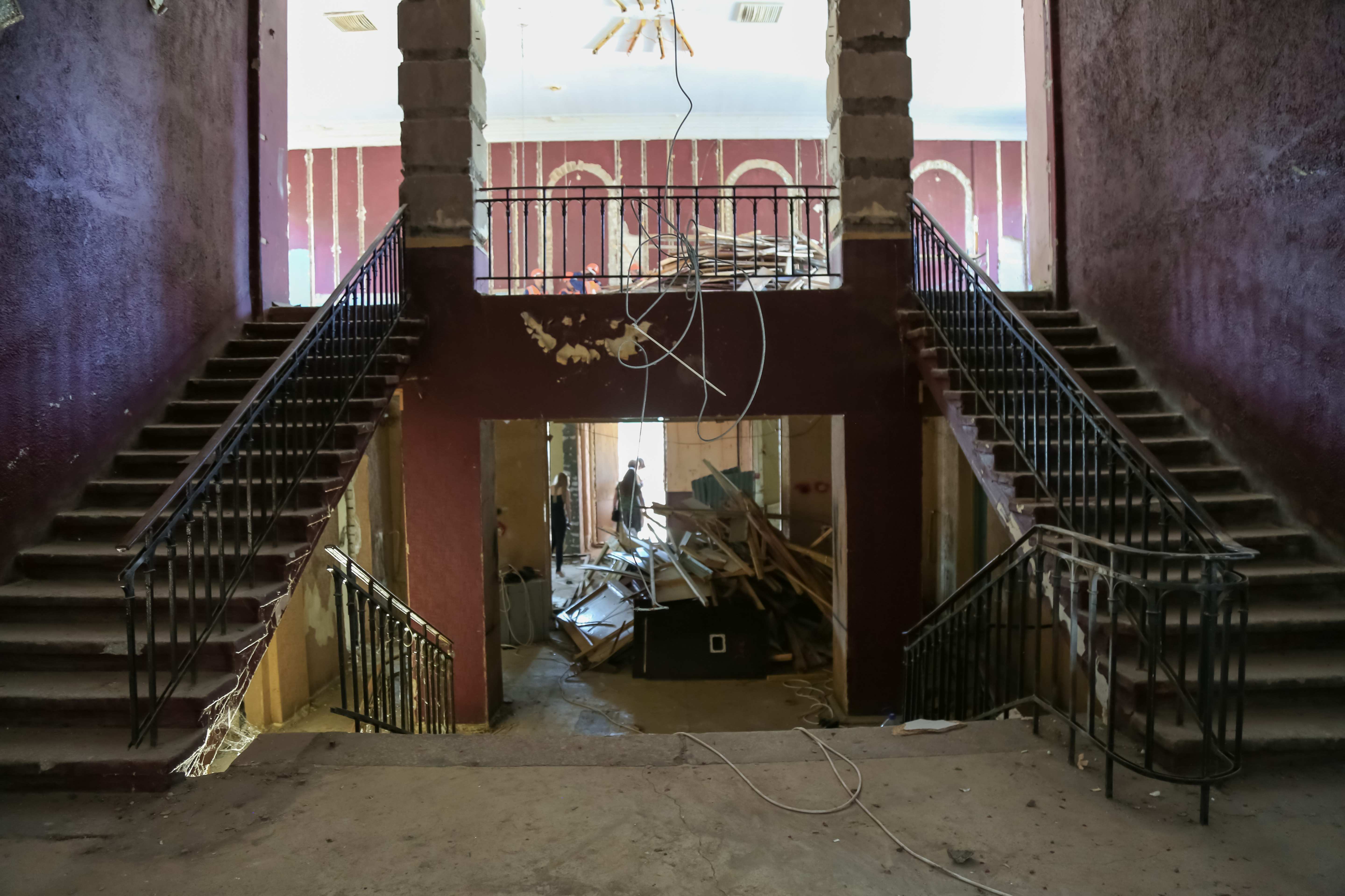 В Самаре некому проследить за реконструкцией здания бывшего кинотеатра «Россия» - фото 1