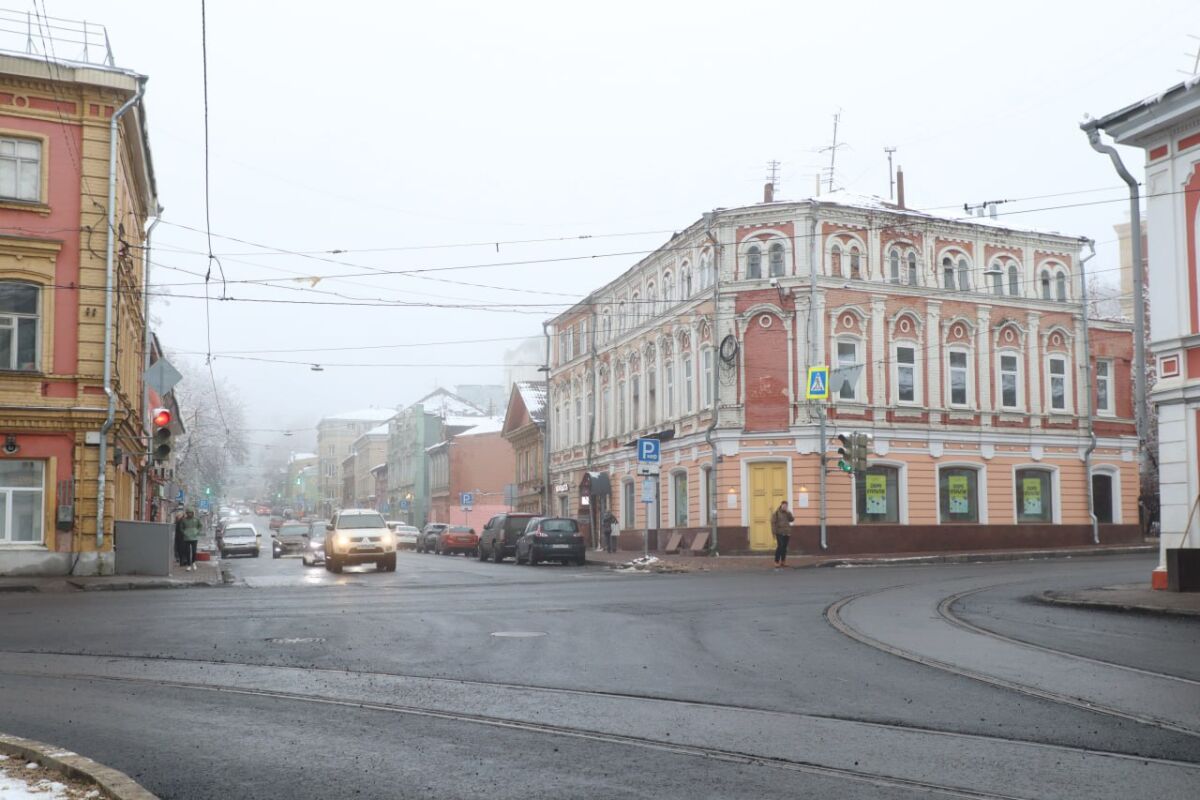 Движение возобновили на трех перекрестках Нижнего Новгорода после ремонта путей  - фото 1